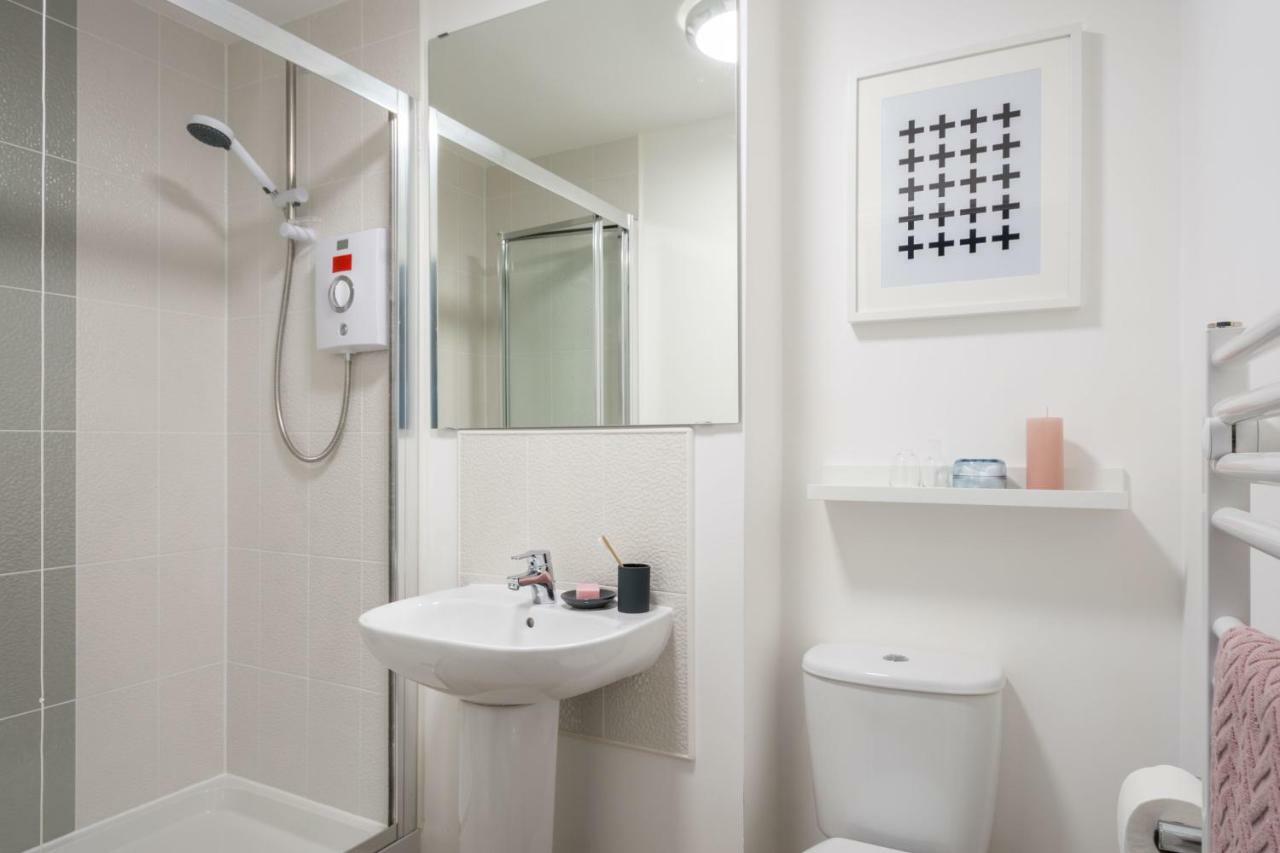 Coventry Jlr Guest House Extérieur photo